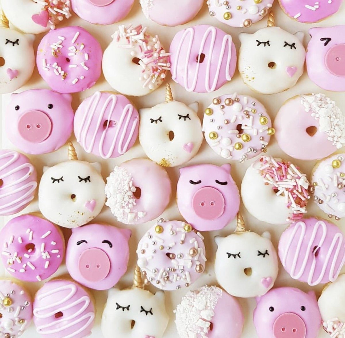 Розовые вкусняшки