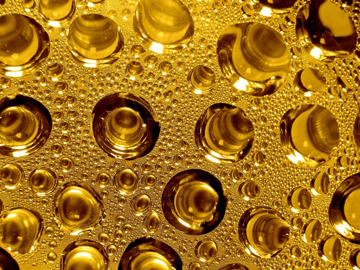 Золотой фон