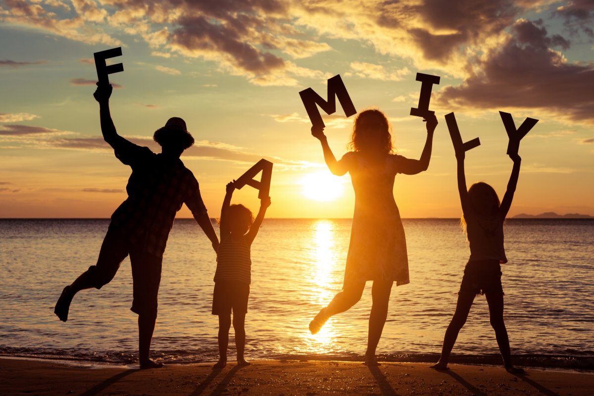 Счастливая семья