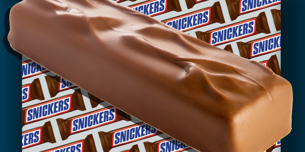 Шоколадный батончик Сникерс 55гр