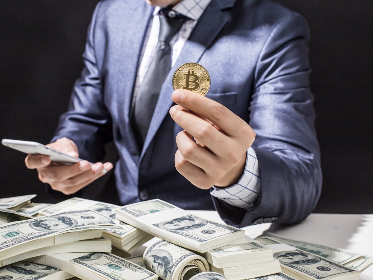 Бизнесмен с деньгами