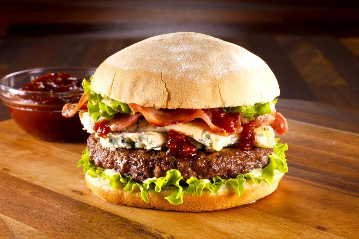 Вкусный бургер