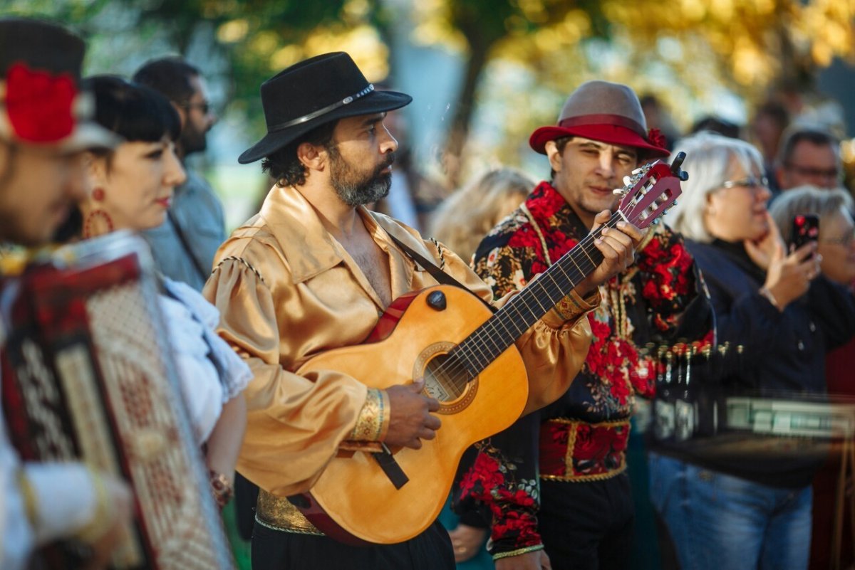 Цыганский коллектив