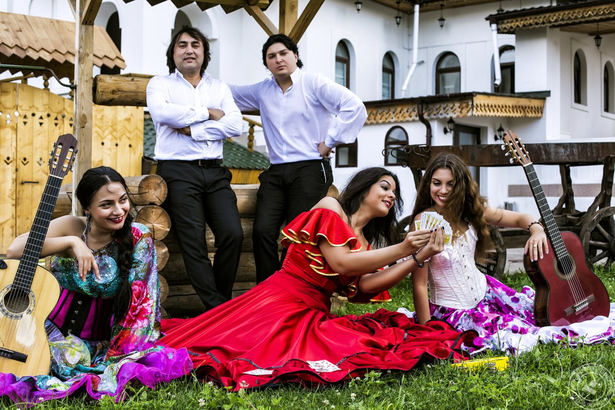 Цыганский табор