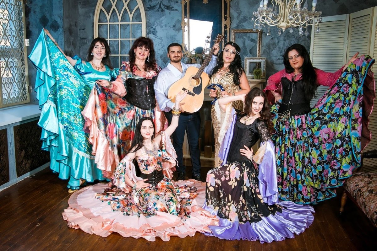 Цыганское шоу