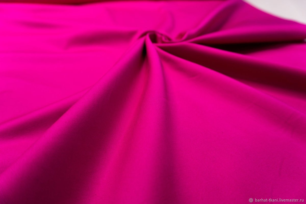 Розовая фуксия цвет