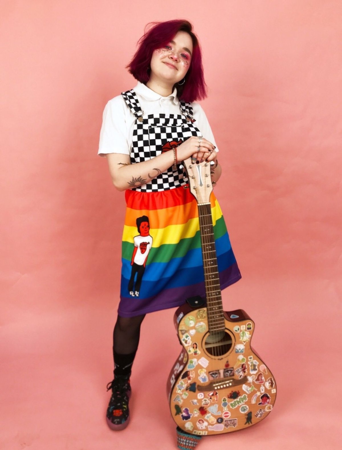 Алена Швец в полный рост