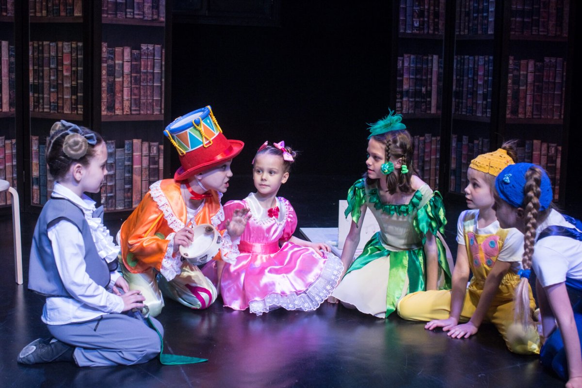 Театр вектор