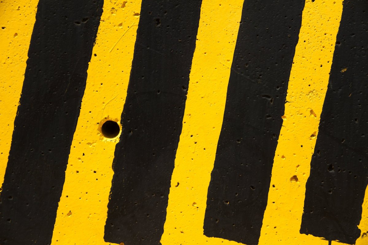 Желтая полоса