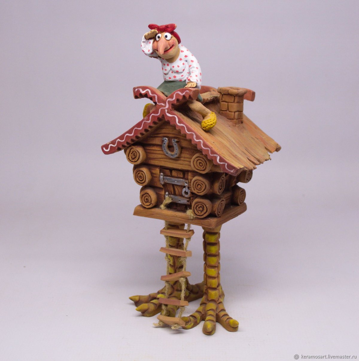 Избушка бабы яги в зимнем лесу