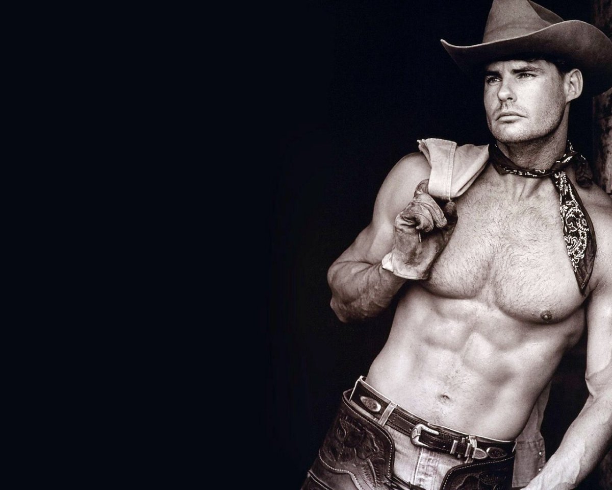 Брутальный мужчина