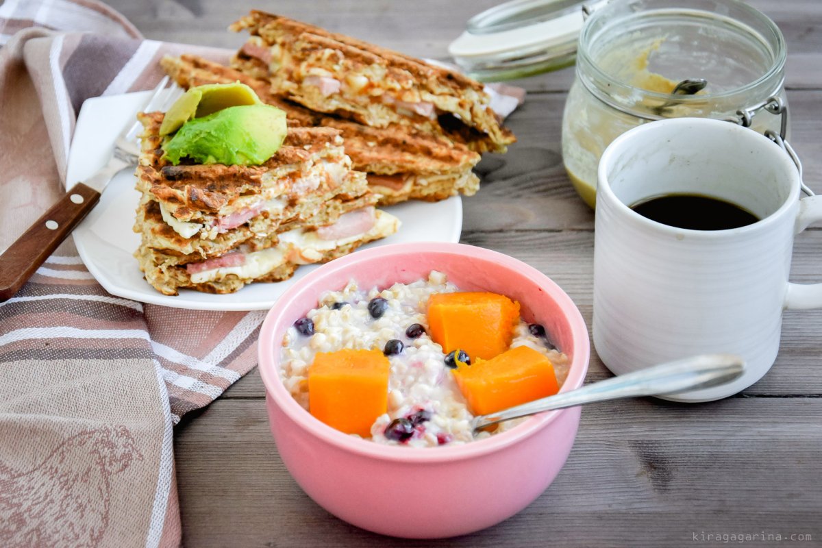 Полезный завтрак на столе