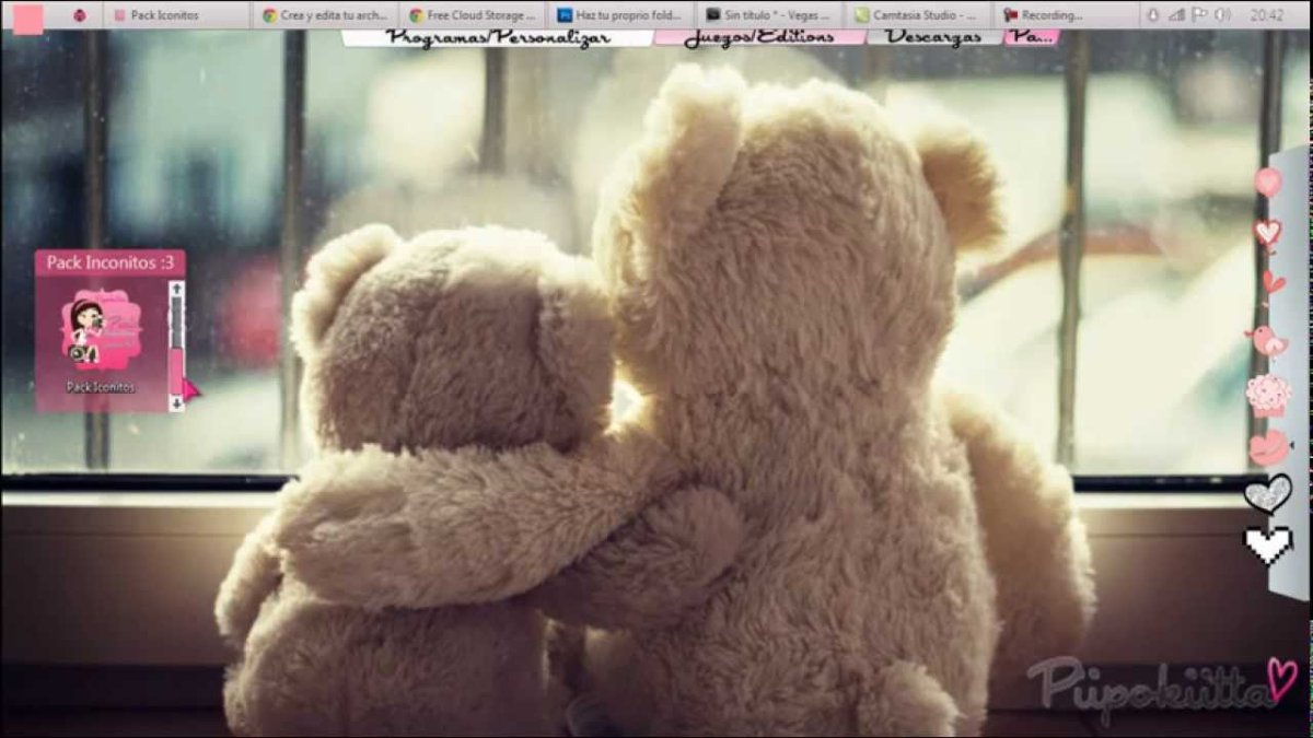 Мишки обнимаются