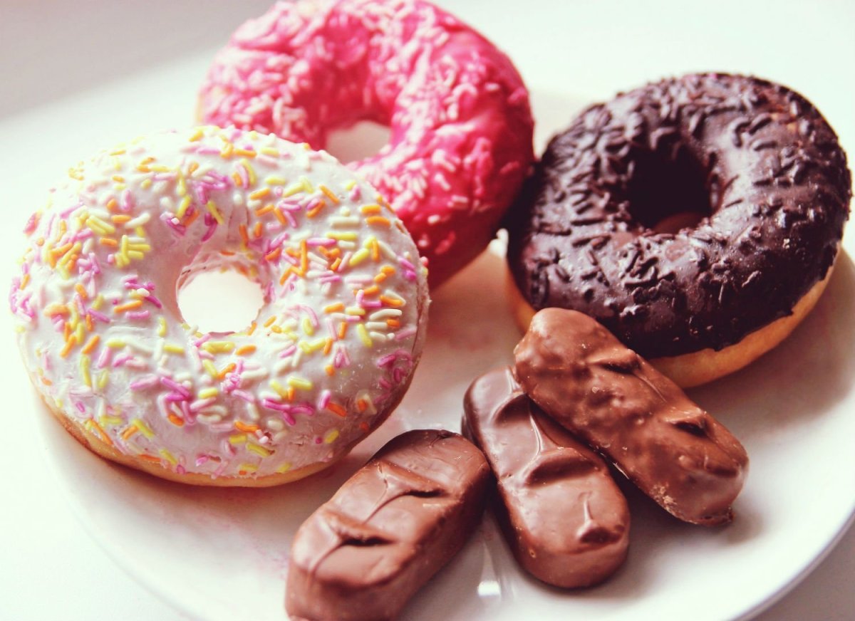 Шоколадный пончик