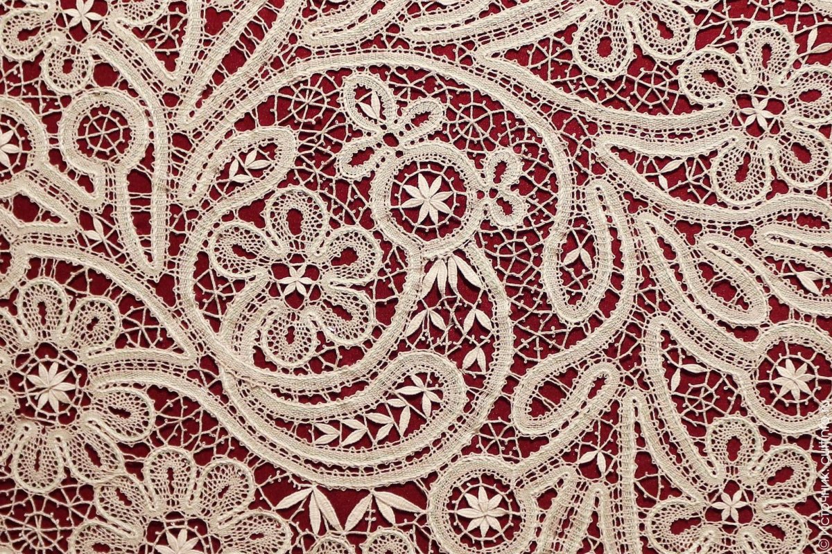 Красивое кружево