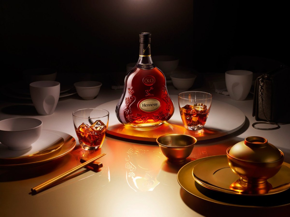 Натюрморт с коньяком