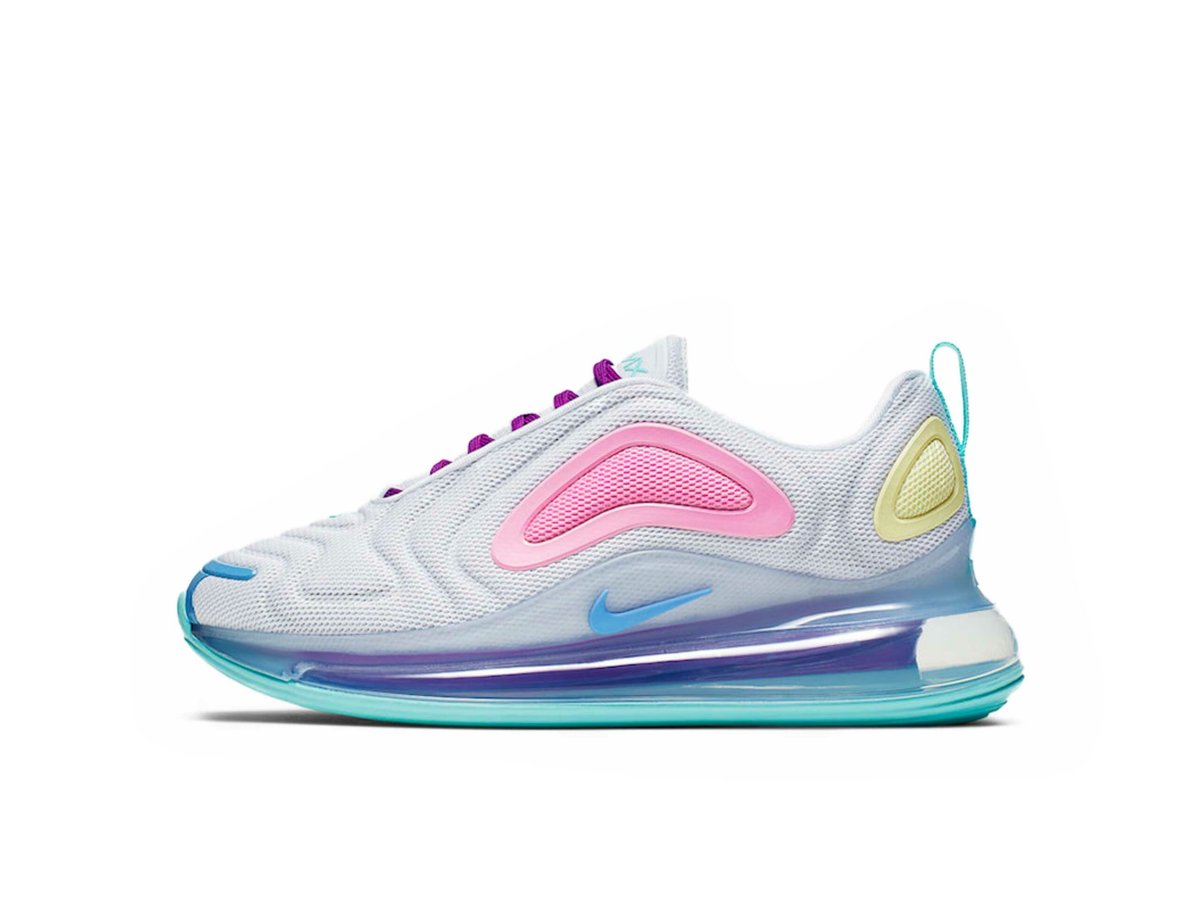 Кроссовки Nike Air Max 720 женские