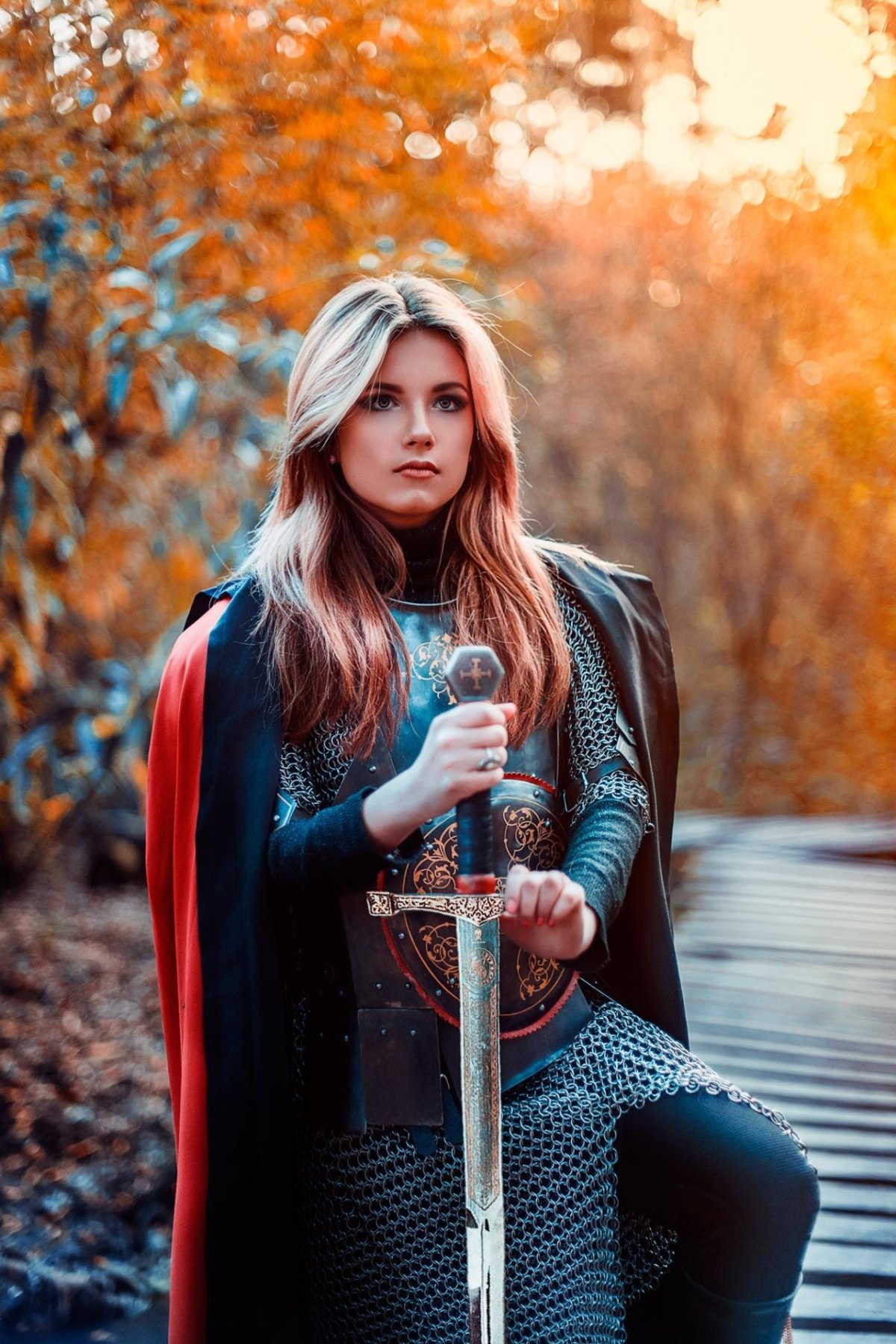 Воинственная девушка