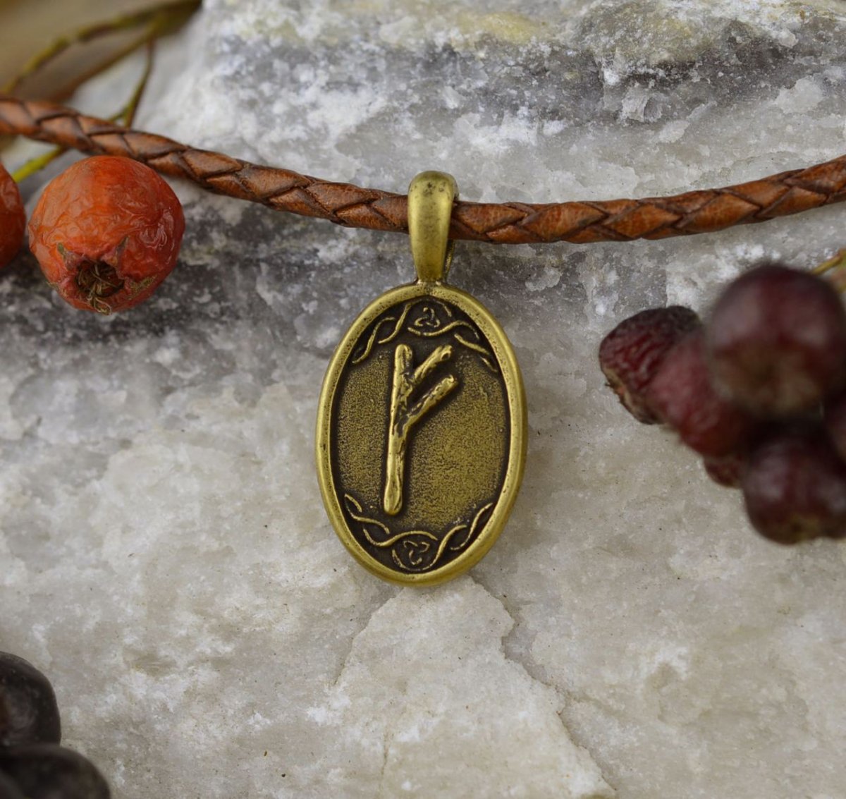 Рунический амулет на удачу