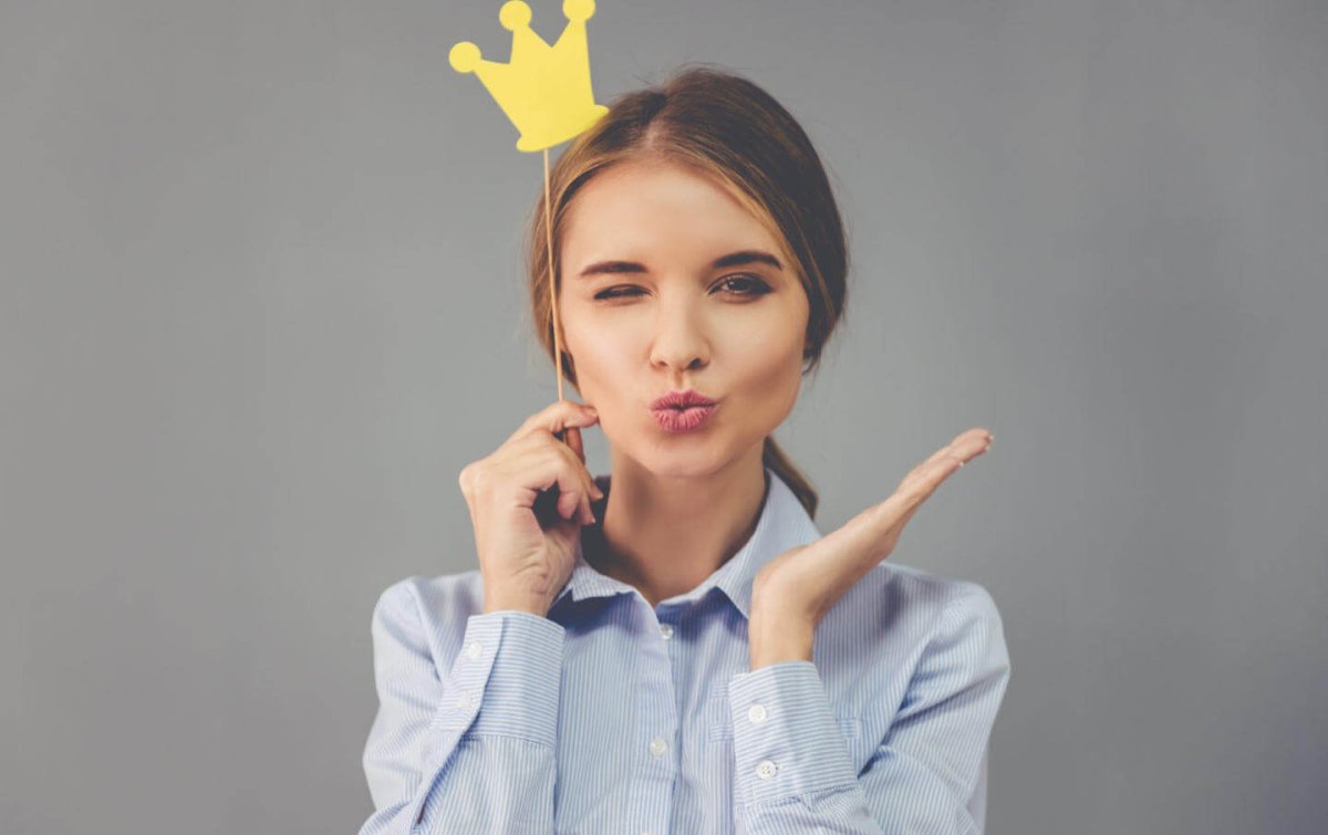 Уверенная в себе девушка