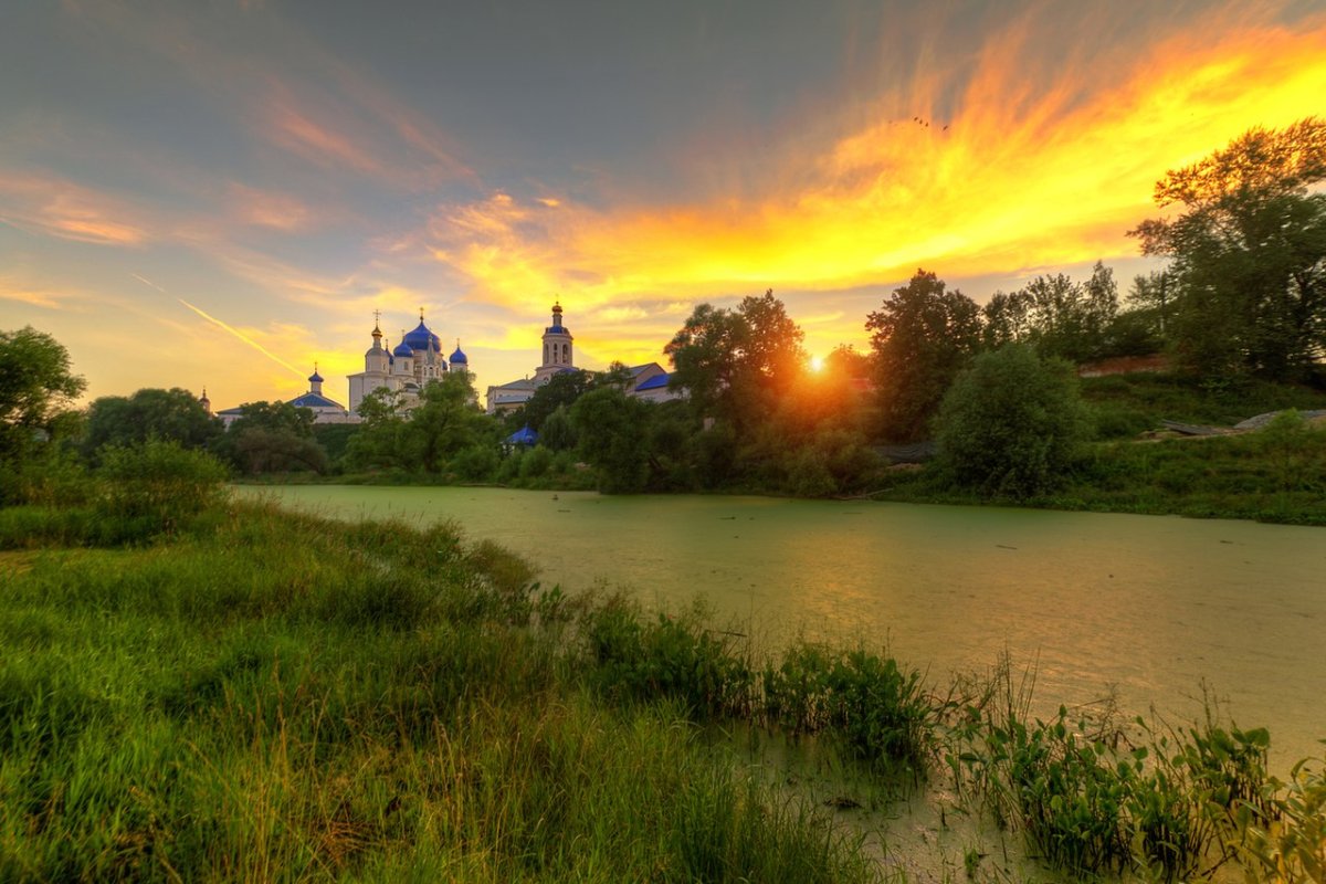 Просторы России храмы