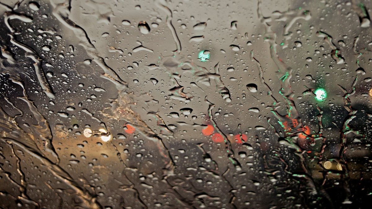 Мокрое стекло