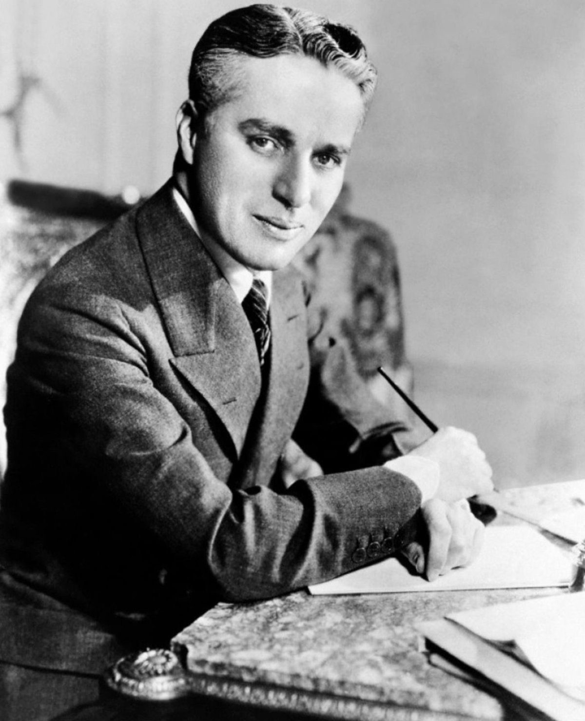 Сэр Чарльз Спенсер Чаплин