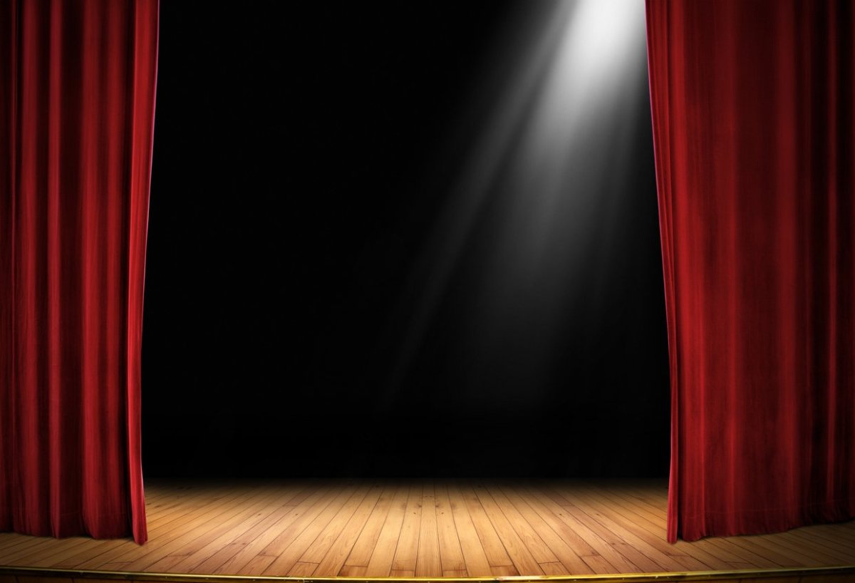 Театральный занавес