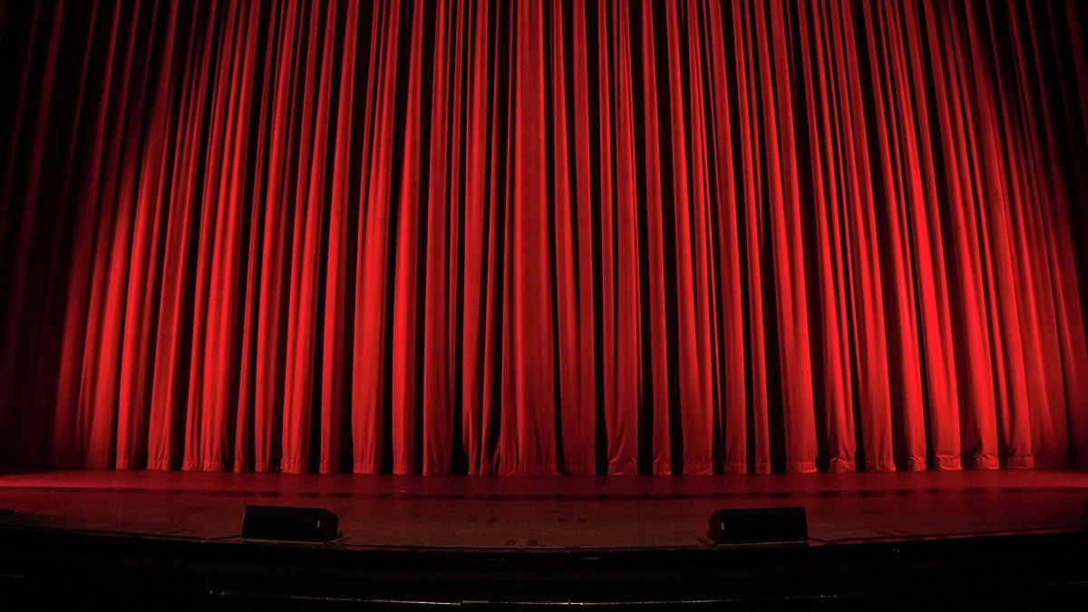 Сцена занавес