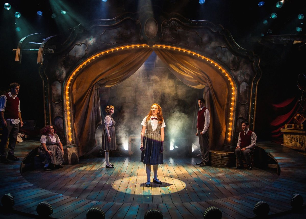 Сказочная сцена