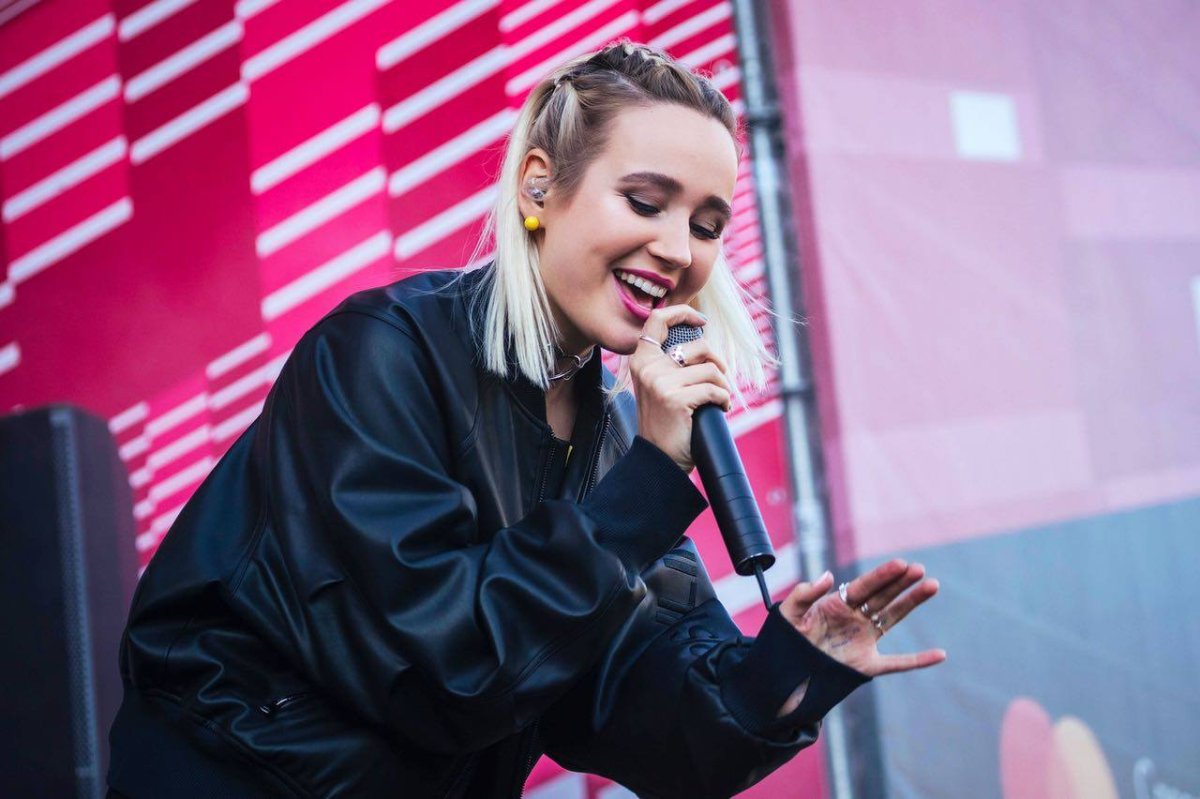 Клава Кока в 14