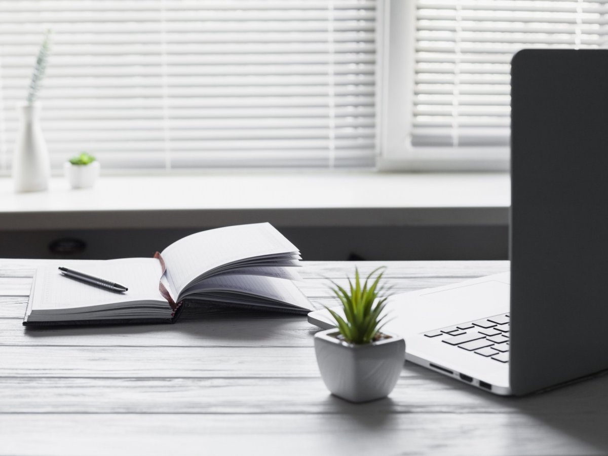 Офисный натюрморт