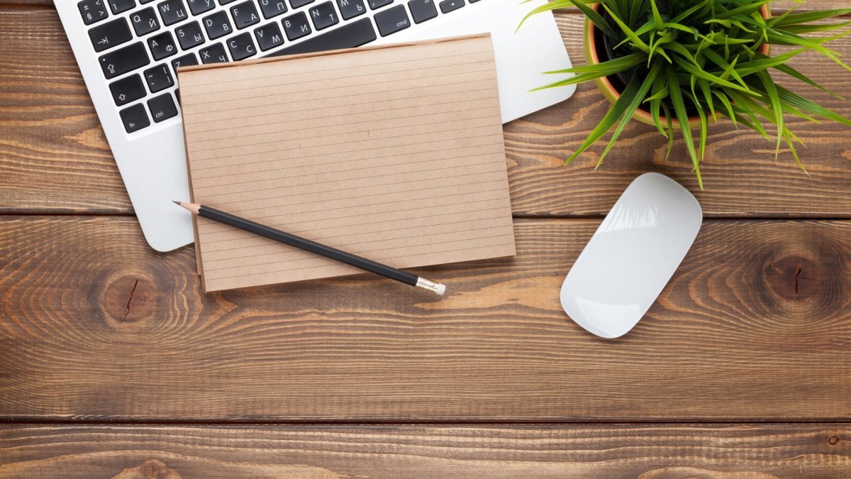 Предметы на столе