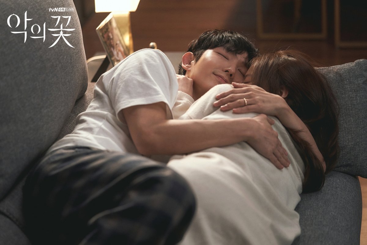 Ли Джун ги 2020 дорама цветок зла