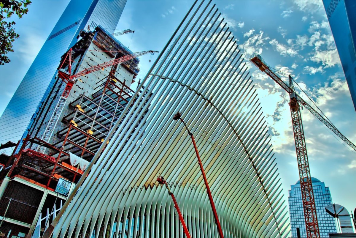 Строящееся здание