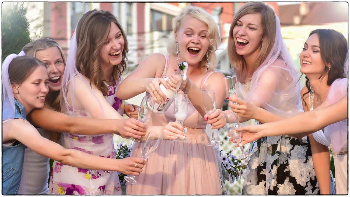 Бутафория для девичника