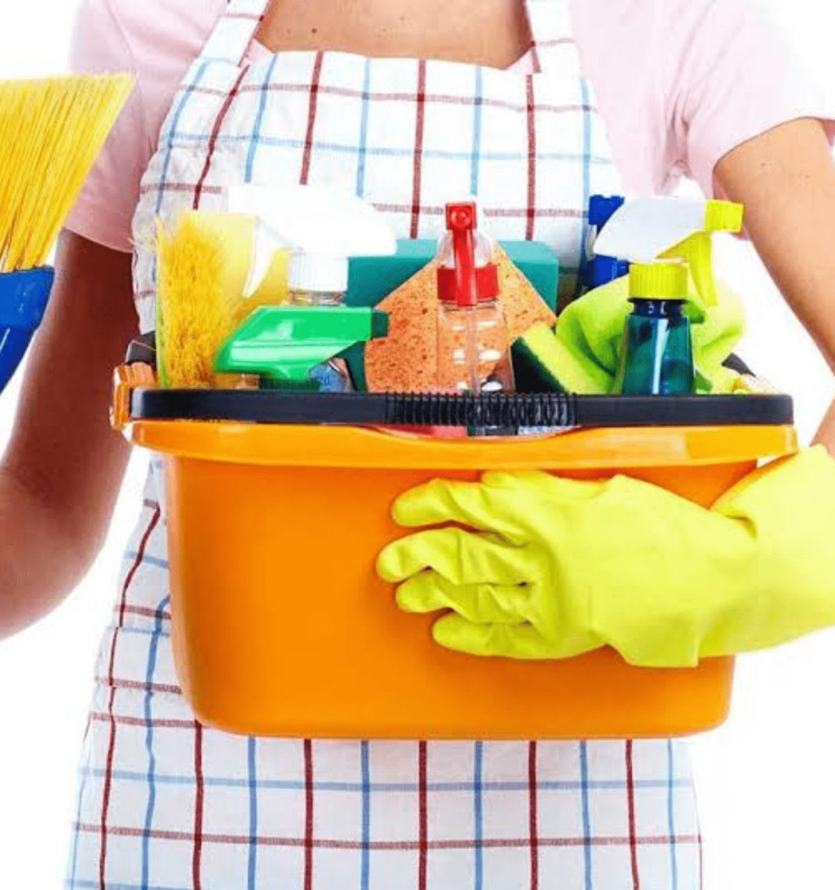 Уборка в комнате