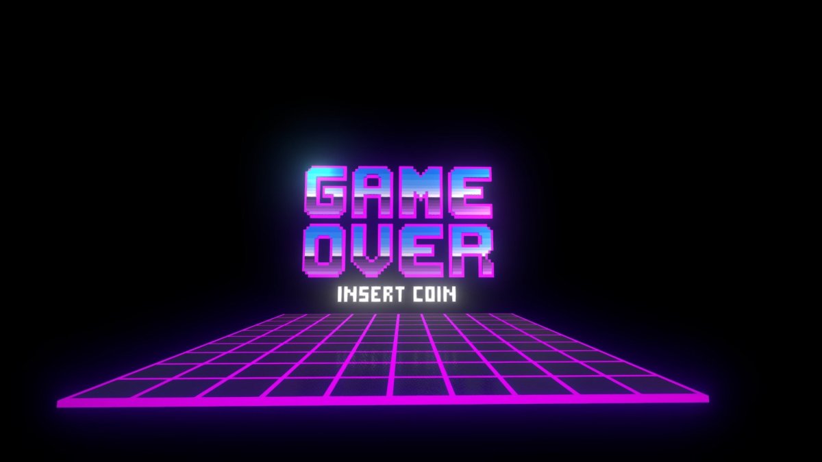 Надпись game over