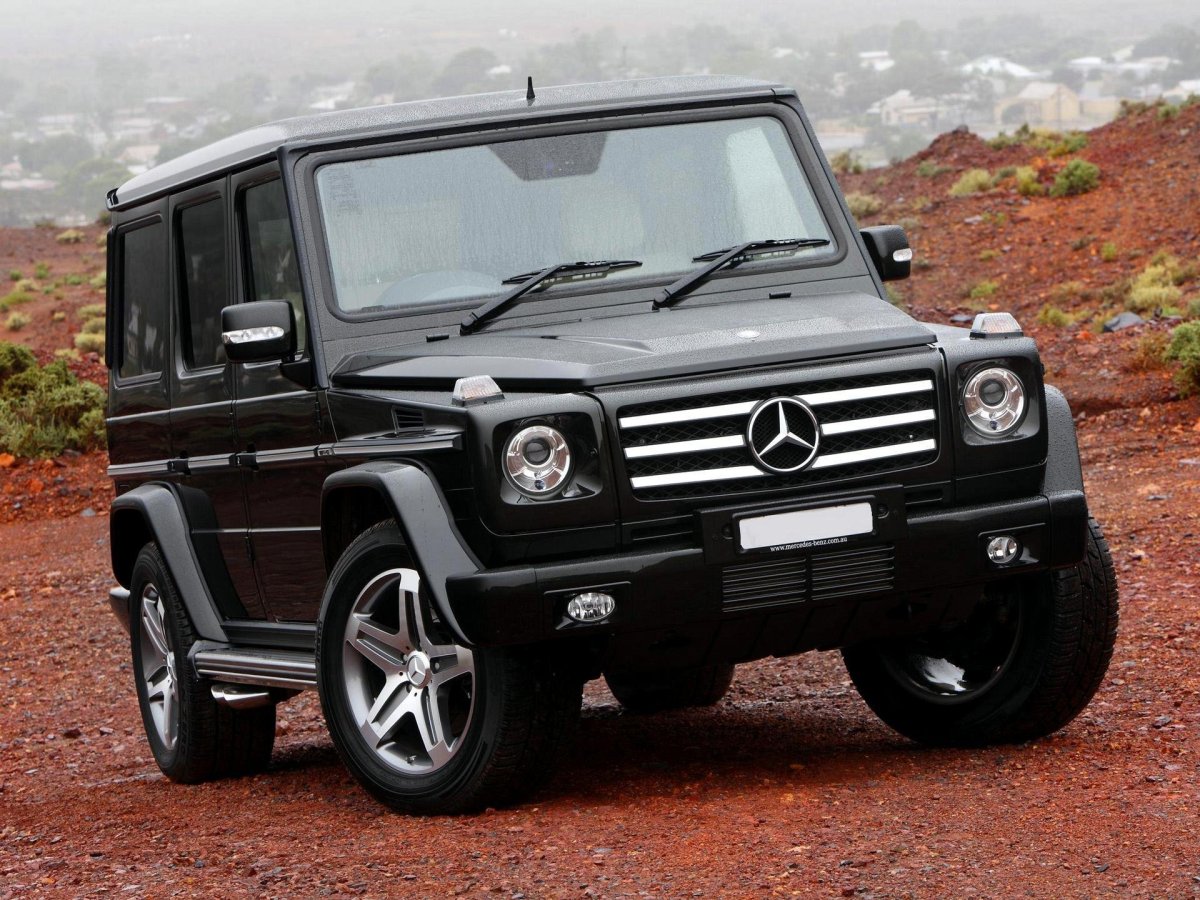 Mercedes Benz g55