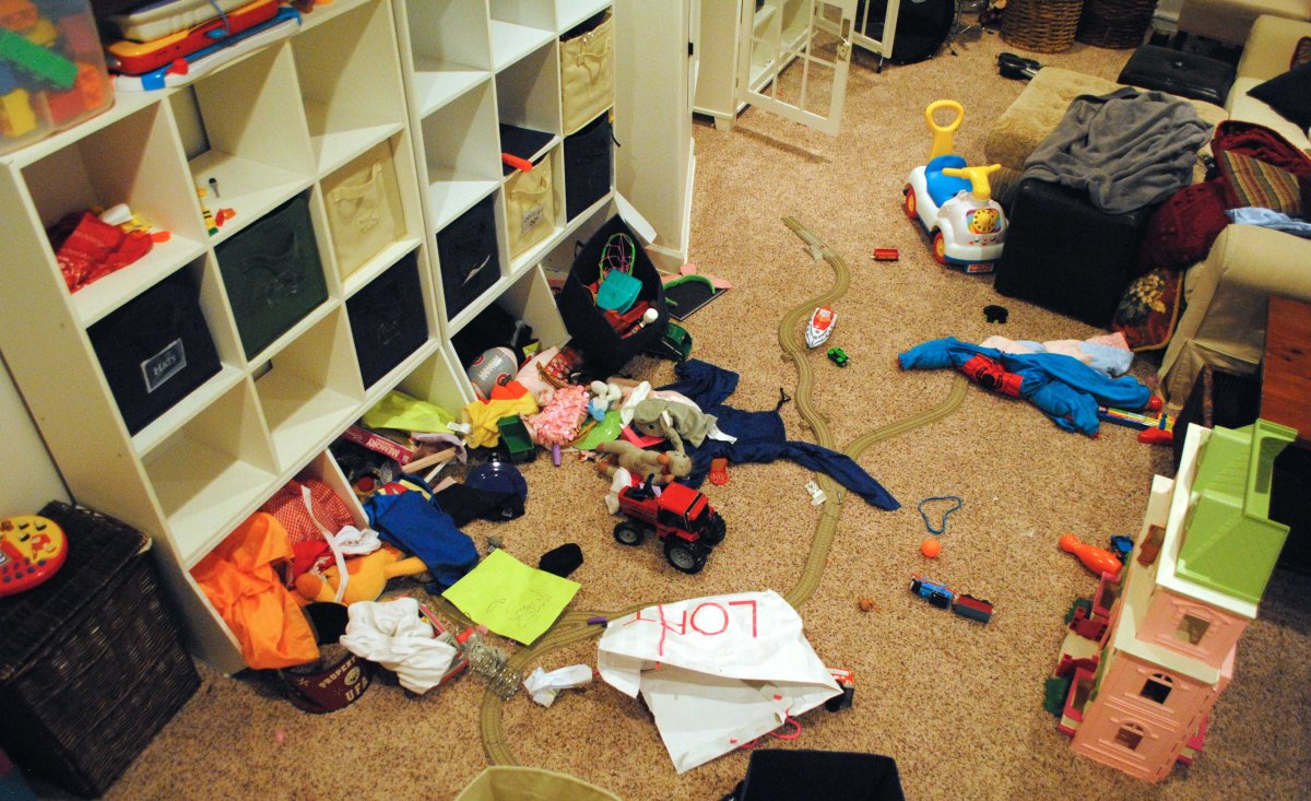 Творческий беспорядок в комнате