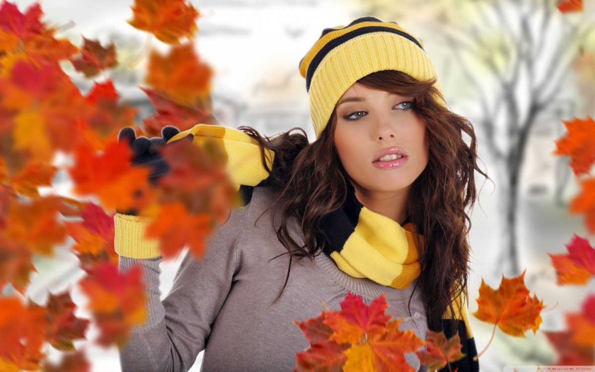 Женщина осень