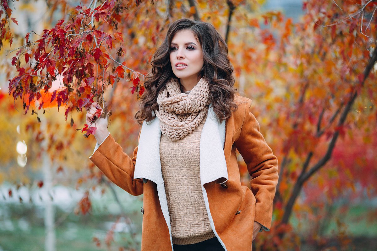 Женщина осень