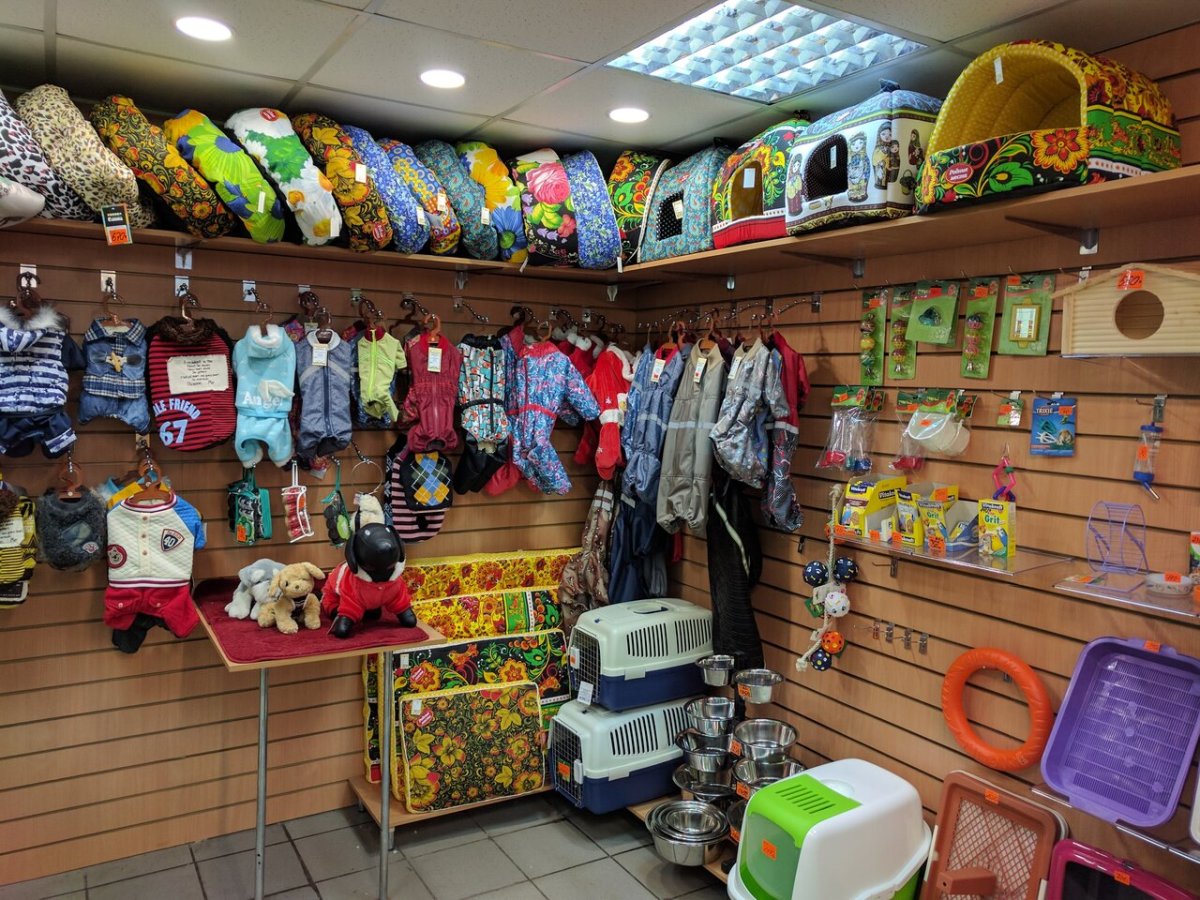 Продавец зоотоваров