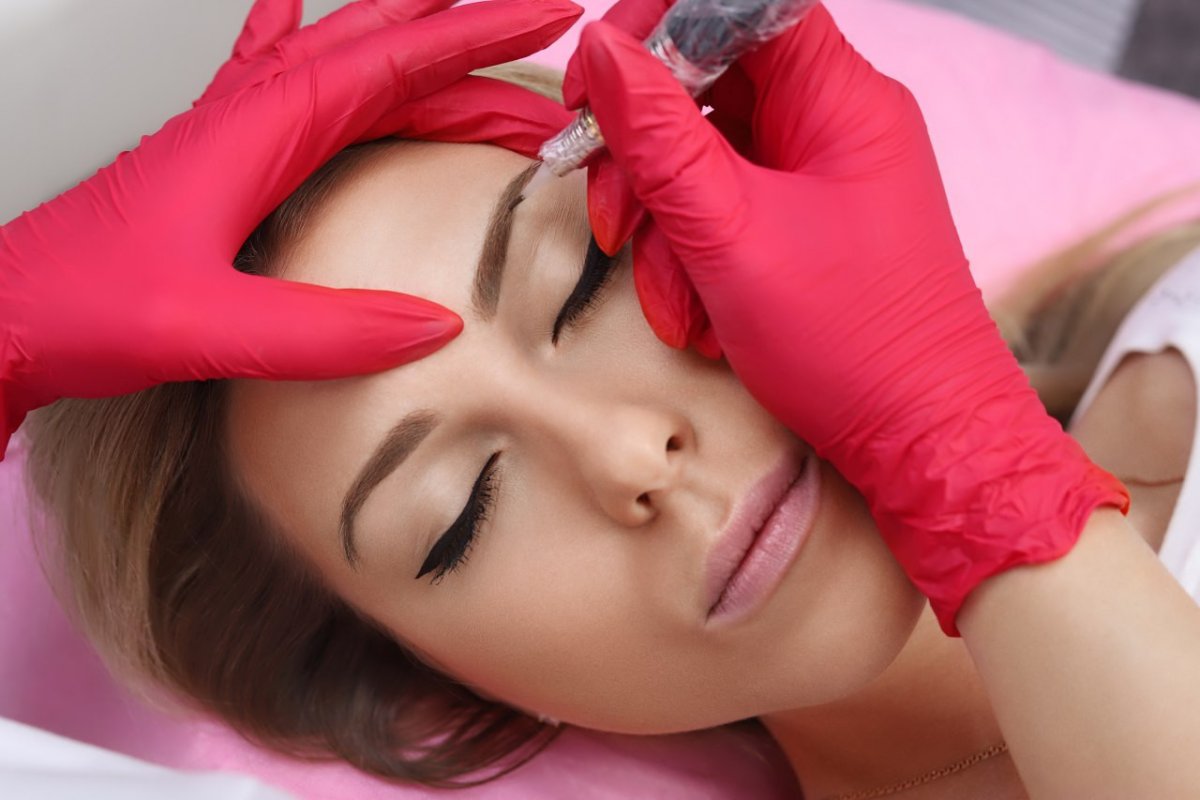 Оформление бровей