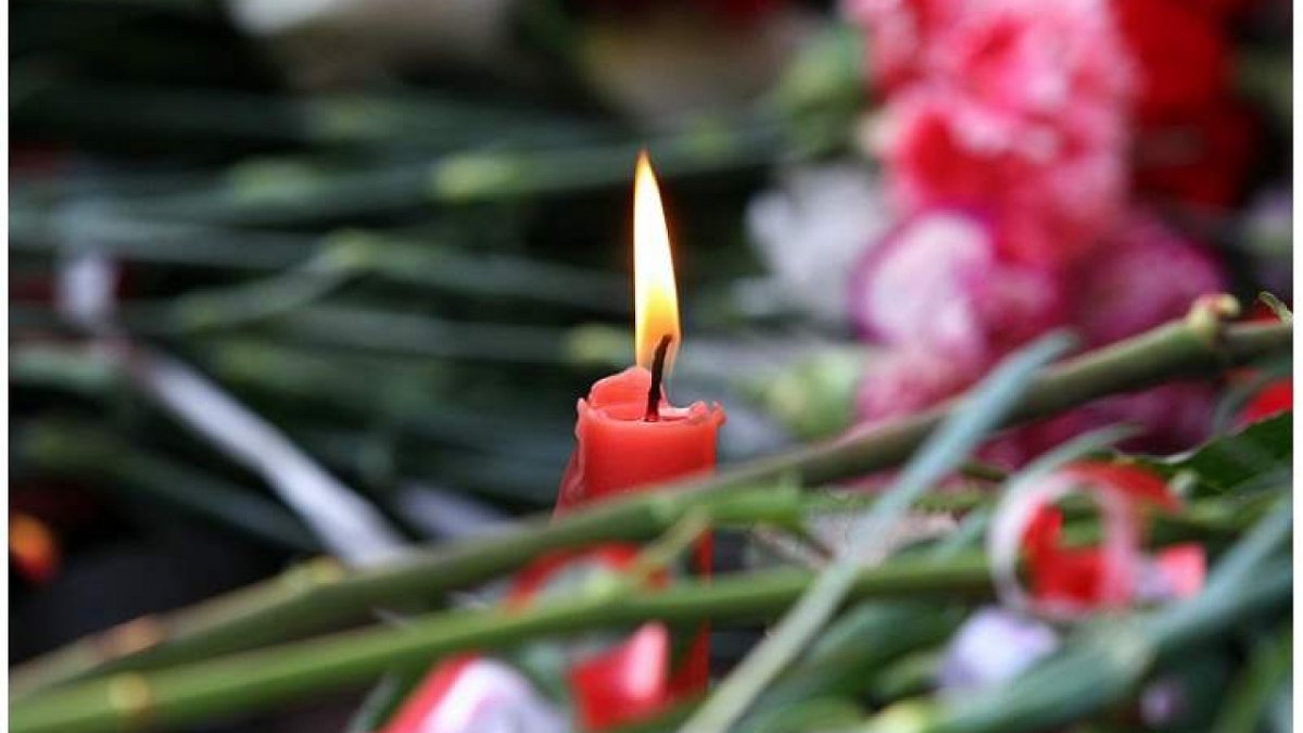 Похоронная свеча