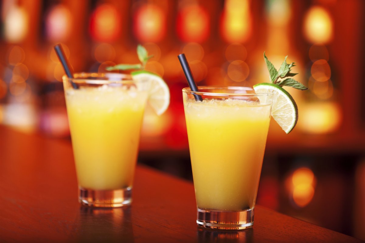 День коктейля «Харви Волбенгер»