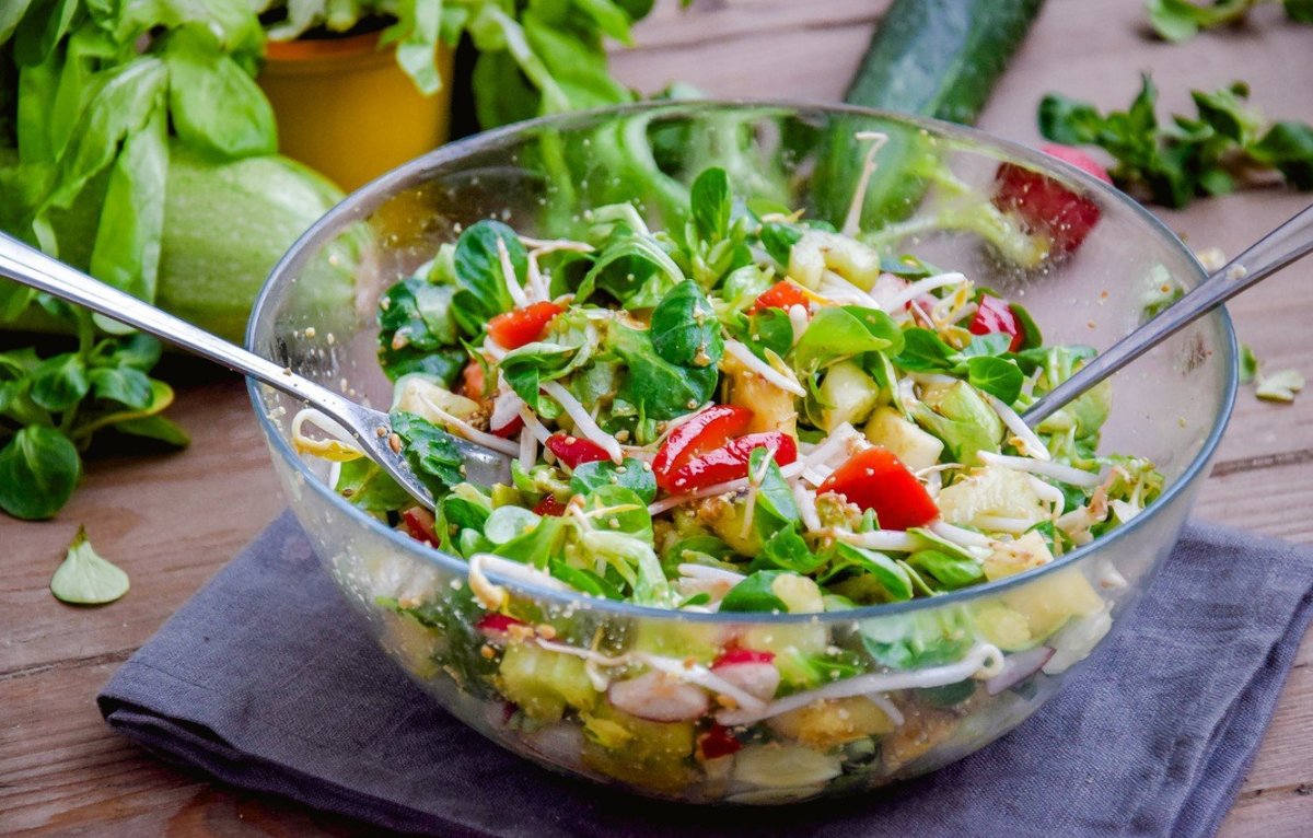 Сочный овощной салат