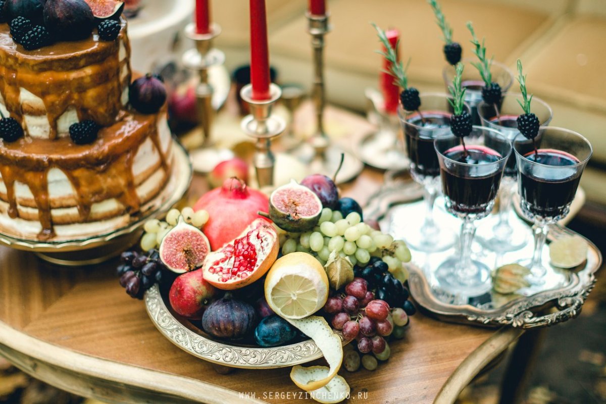 Шампанское с конфетами