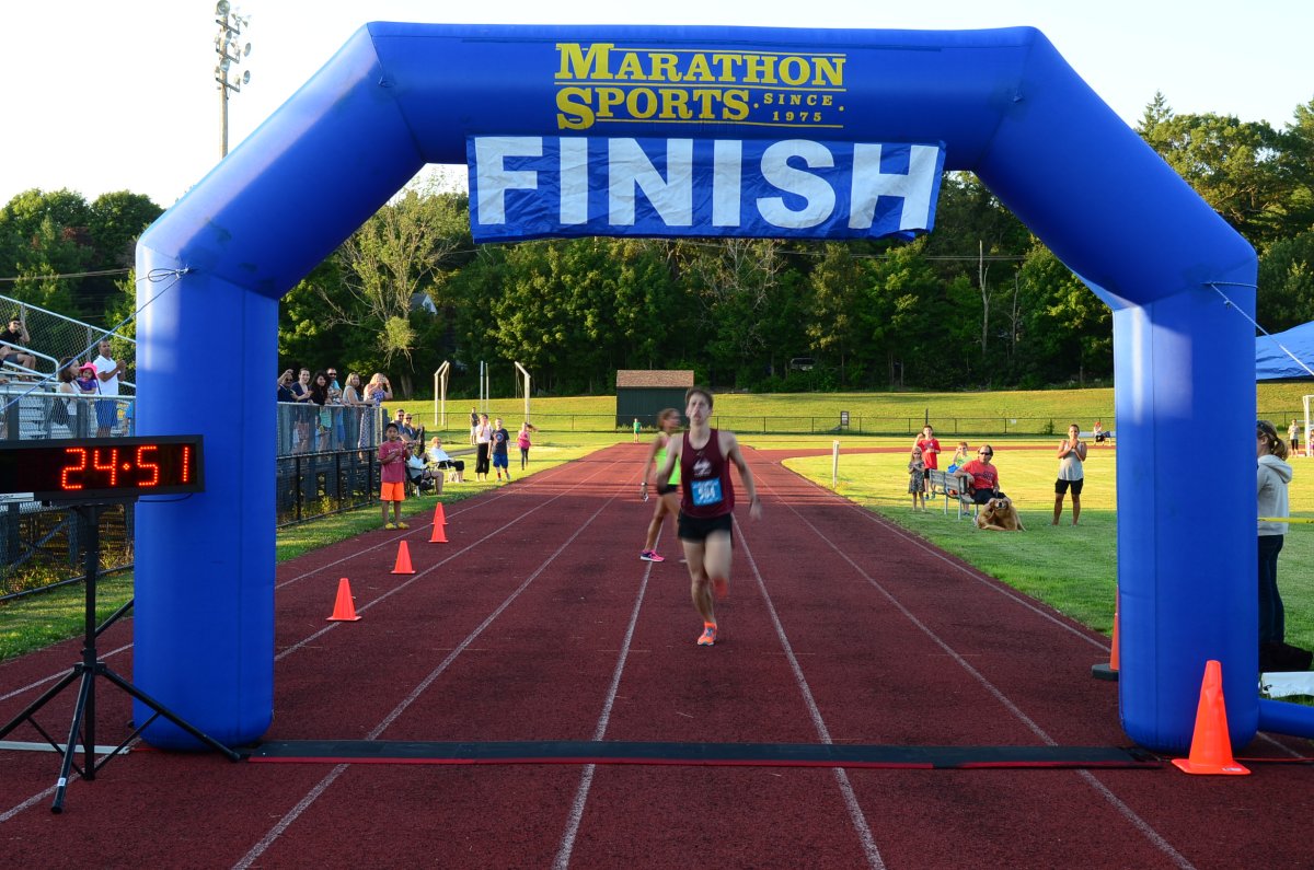 Финиш на стадионе