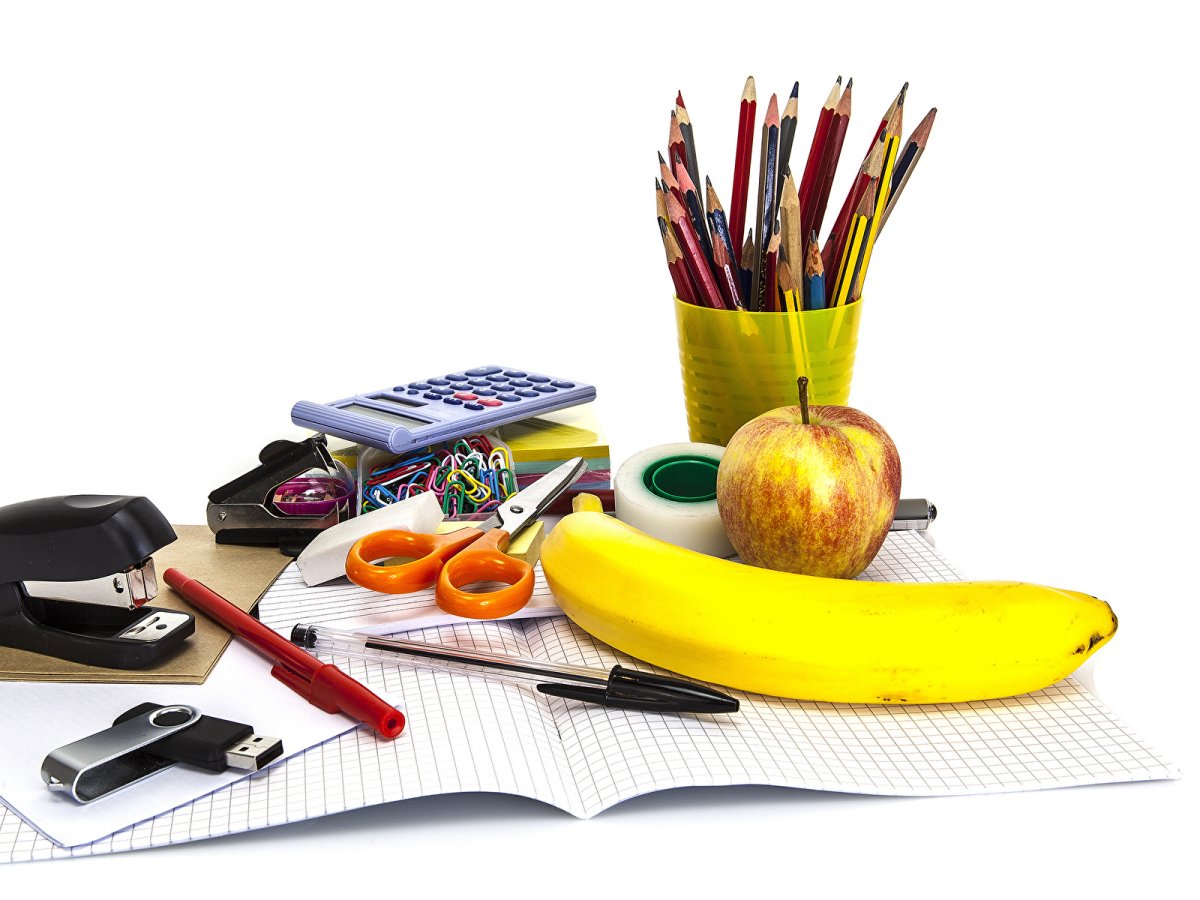 Школьные принадлежности